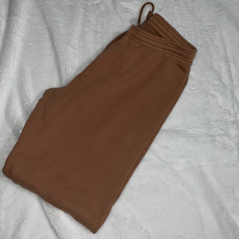 SKIMS outdoor fleece jogger